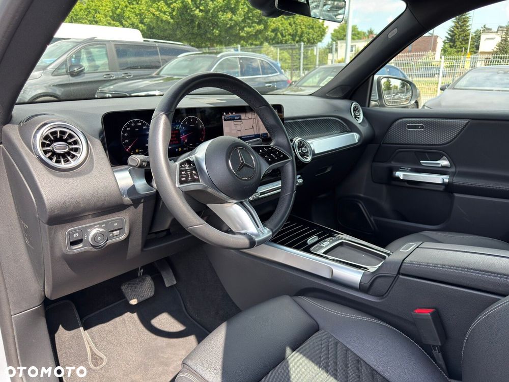Mercedes-Benz GLB 200 Progressive 7G-DCT - 15
