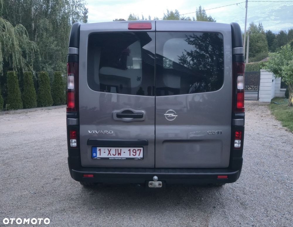 Opel Vivaro - 8