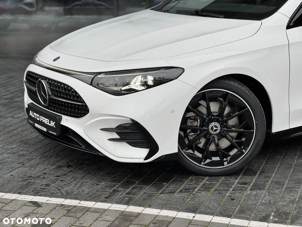 Mercedes-Benz CLA 200 4Matic - 12