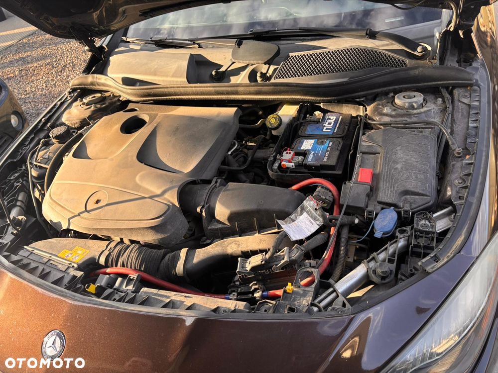 Mercedes-Benz CLA 250 4Matic 7G-DCT Sport - 30