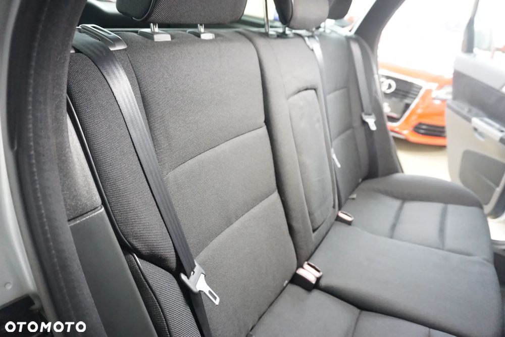 Volvo V50 1.6D DPF DRIVe - 24