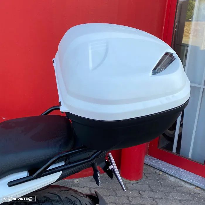 Benelli TRK 502 - 10