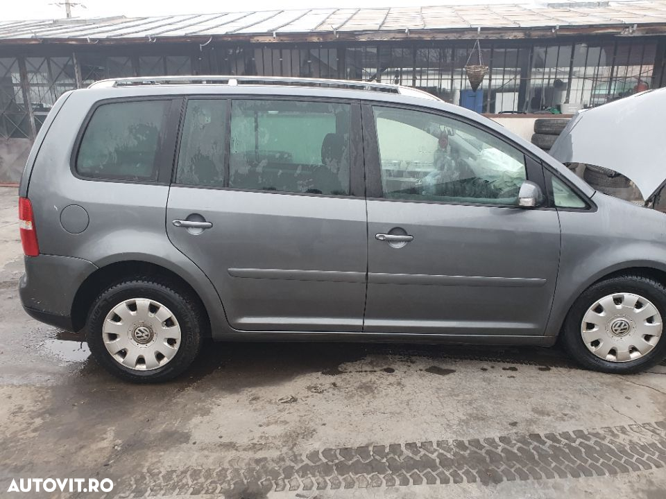 Dezmembram VW Touran 1,9 BLS - 6