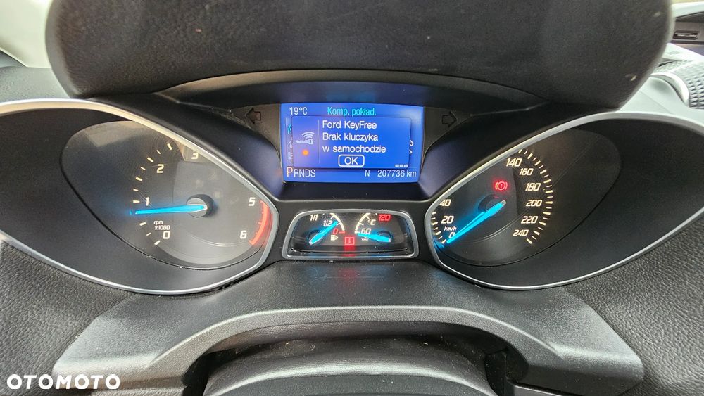 Ford Kuga 2.0 TDCi 4x4 Titanium - 14