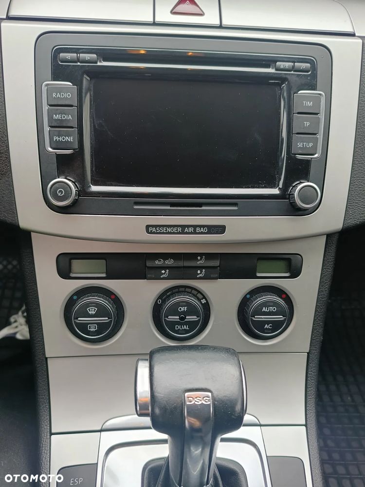 Volkswagen Passat 2.0 TDI Comfortline DSG - 4