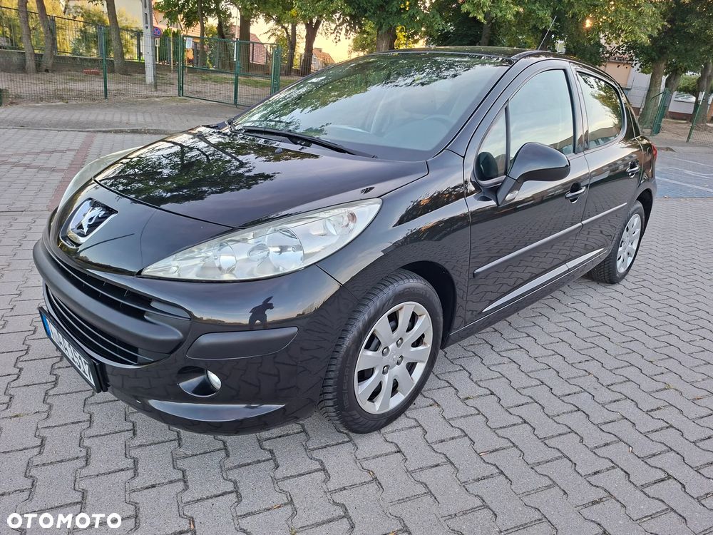 Peugeot 207 75 Filou - 1