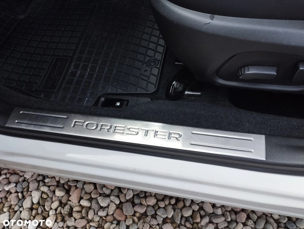 Subaru Forester 2.0 XT Sport Lineartronic - 18