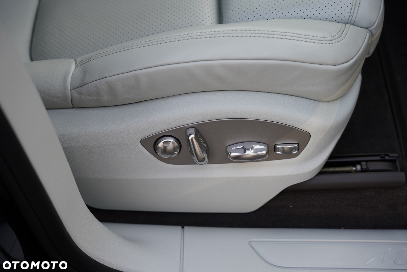 Porsche Macan Standard - 16