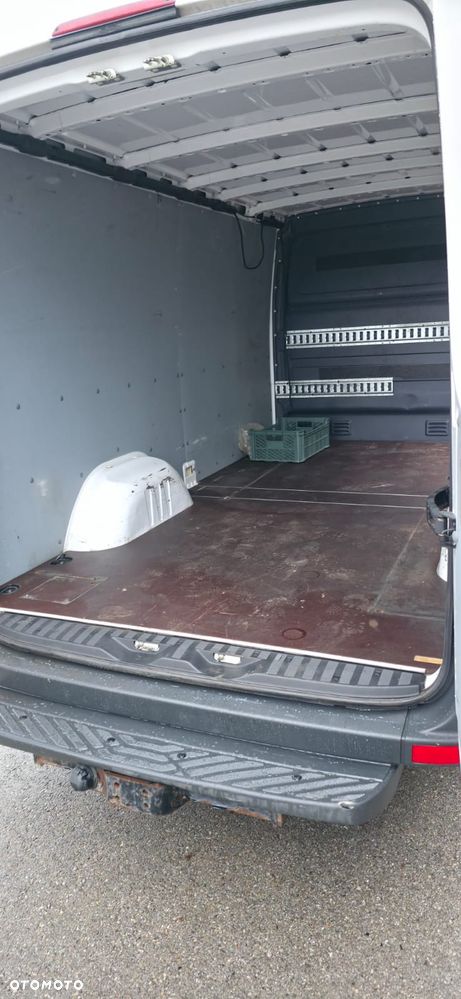 Mercedes-Benz Sprinter - 26