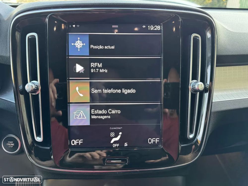 Volvo XC 40 2.0 D3 Momentum AWD Geartronic - 12