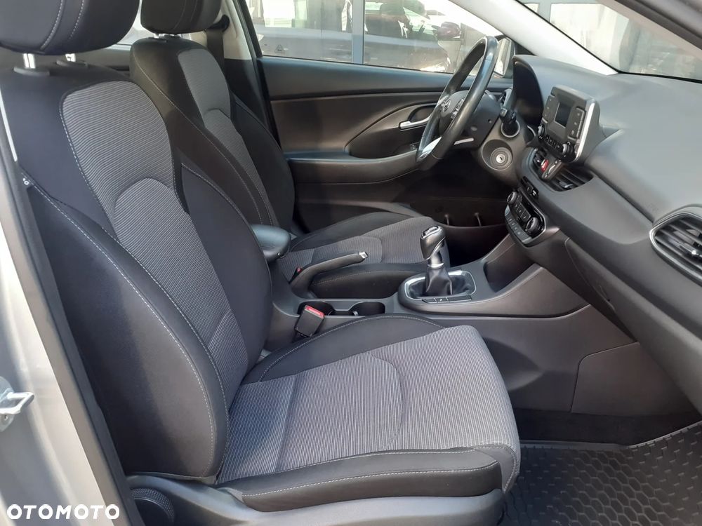 Hyundai i30 - 19