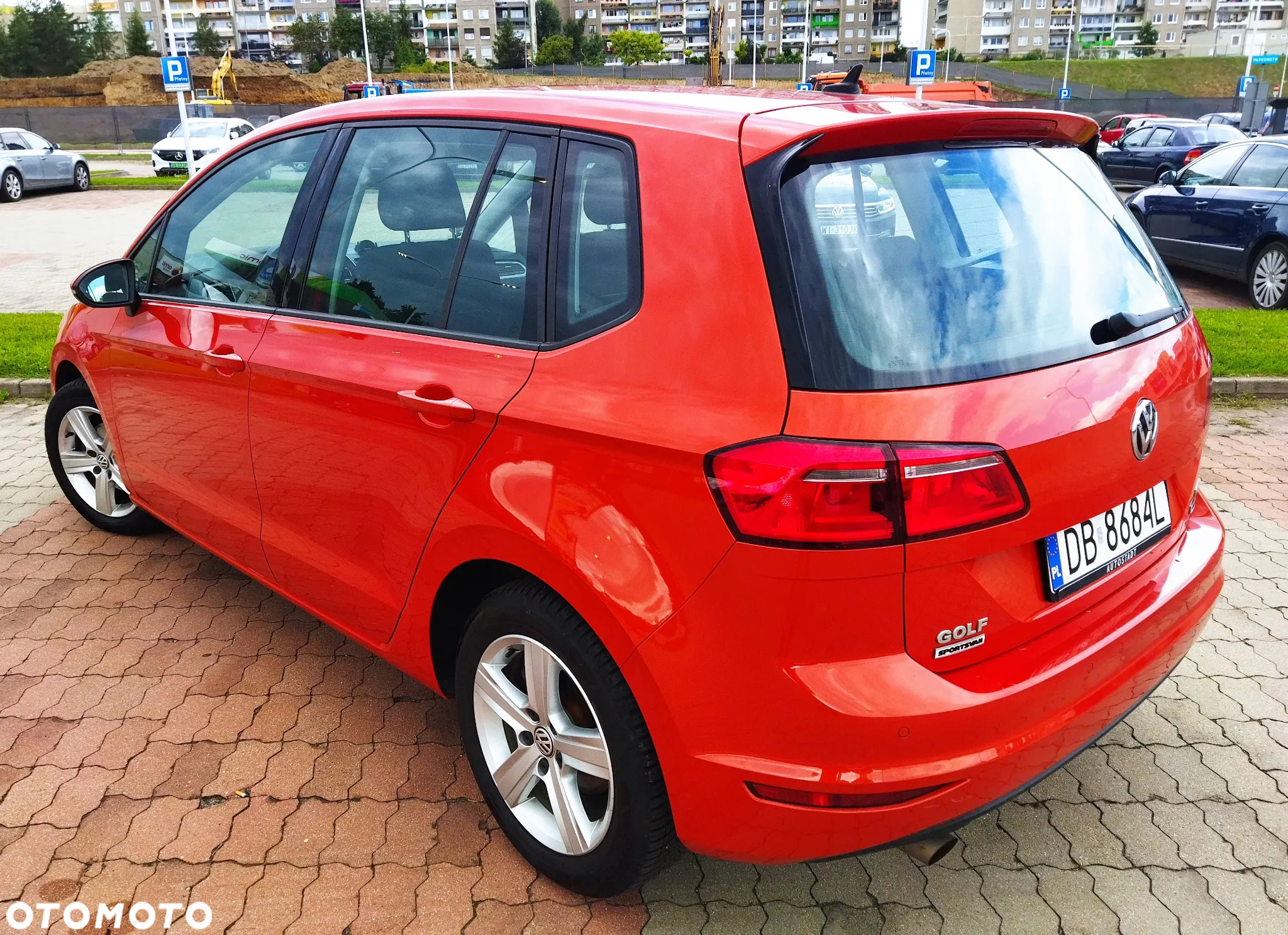 Volkswagen Golf Sportsvan 1.2 TSI (BlueMotion Technology) DSG Comfortline - 2