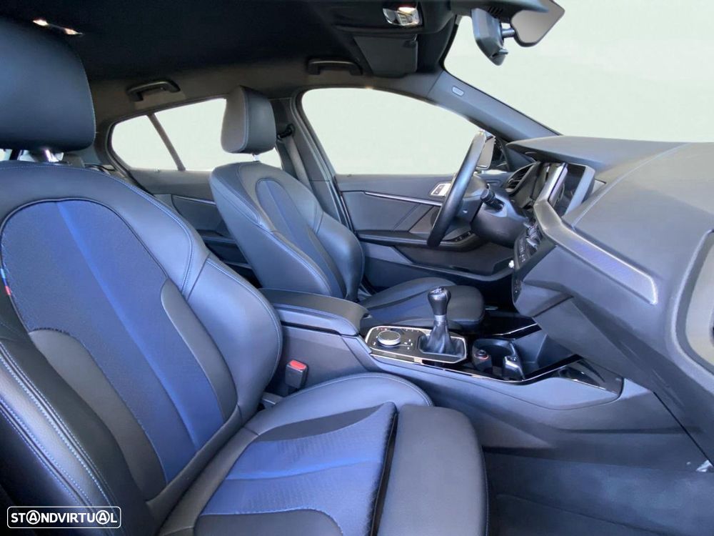 BMW 116 d Pack Desportivo M - 19