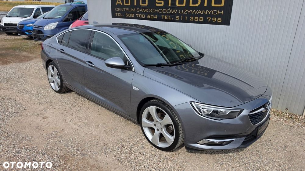 Opel Insignia - 36