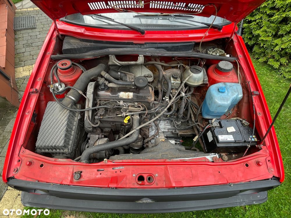 Volkswagen Golf 1.6 CL D - 32