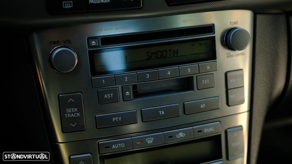 Toyota Avensis 2.0 D-4D - 9