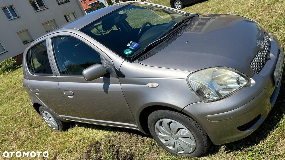 Toyota Yaris 1.4 D-4D Sol - 1