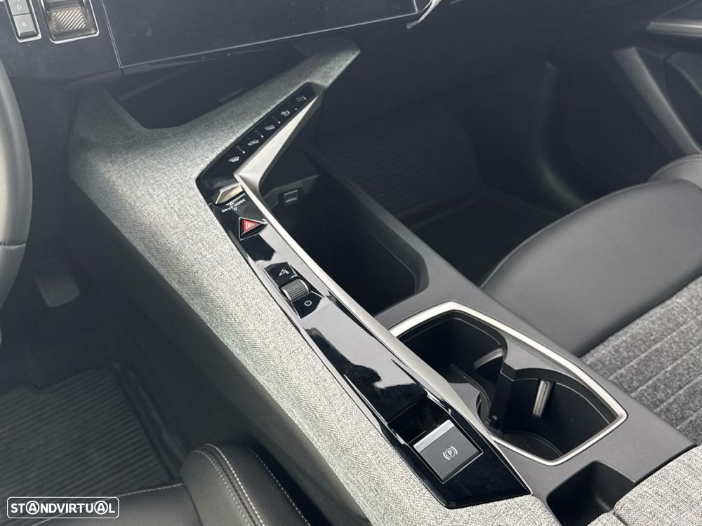 Peugeot 3008 1.6 Plug-in Hybrid Allure e-DCS7 - 19