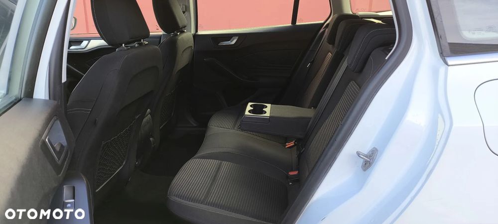 Ford Focus 2.0 EcoBlue Titanium - 8