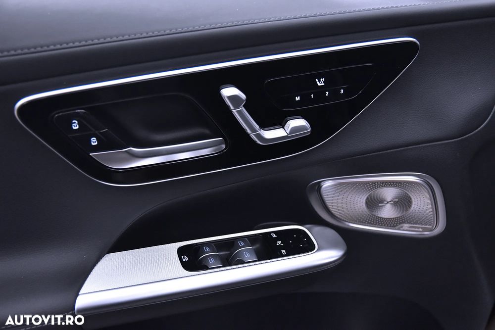 Mercedes-Benz GLC 300 e 4MATIC PHEV - 14