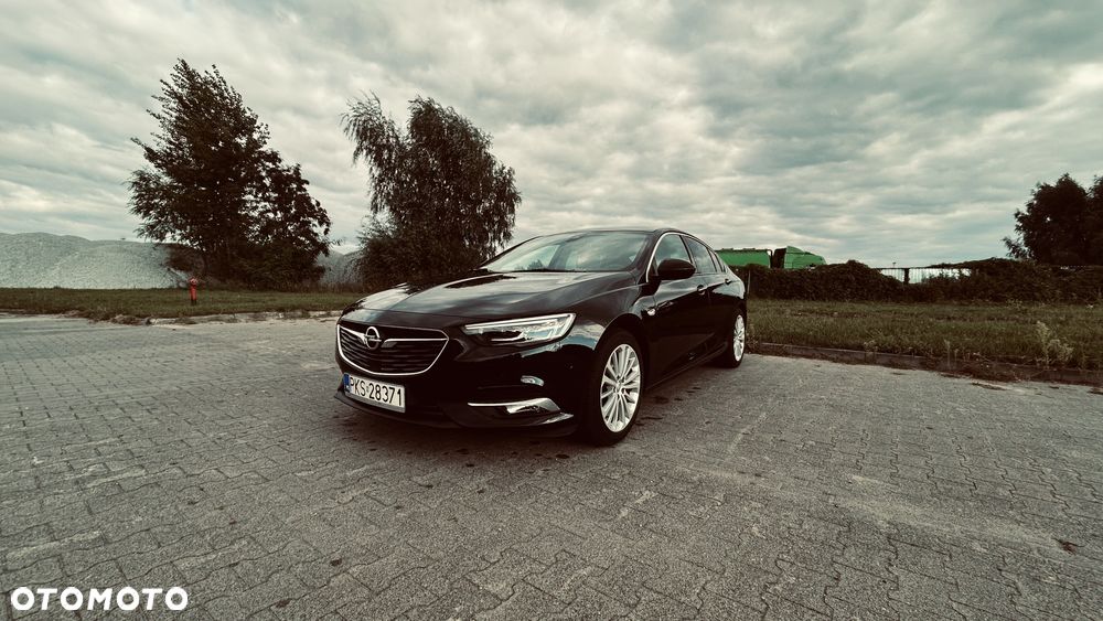 Opel Insignia - 1