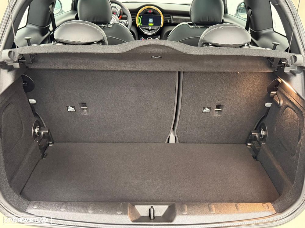 MINI 3 Portas Cooper SD - 40