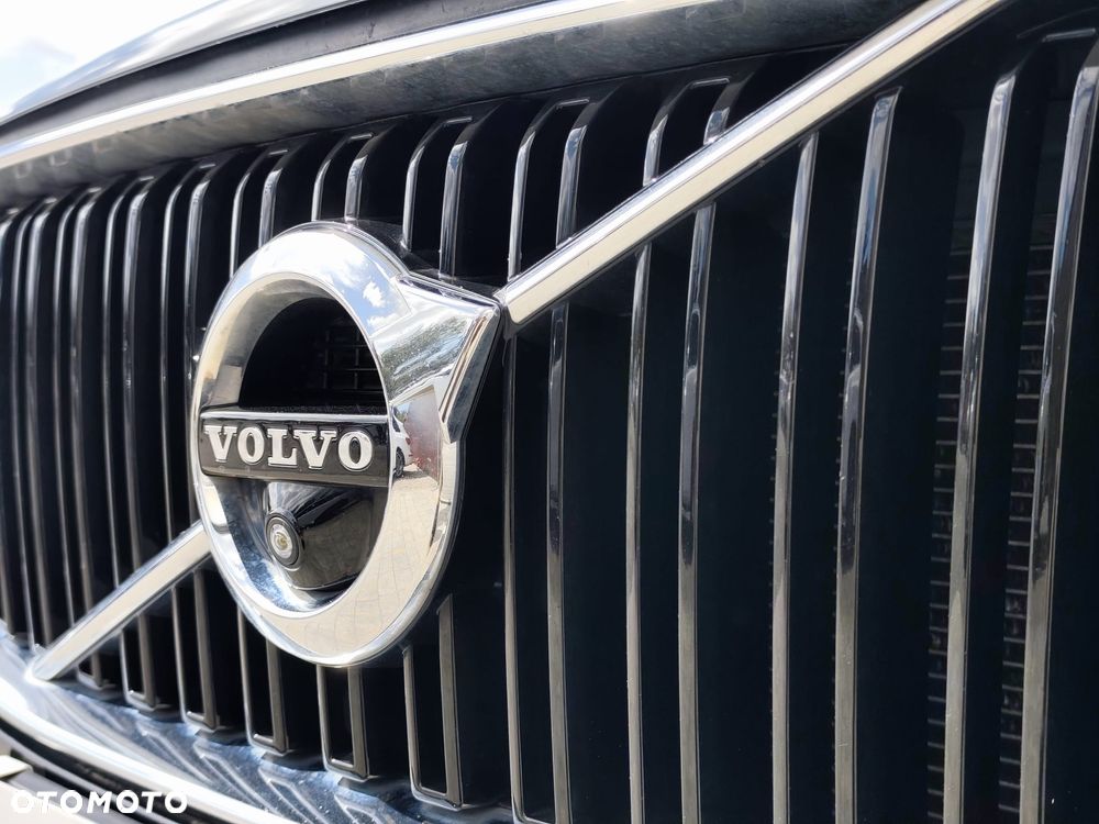 Volvo XC 90 T6 AWD Momentum 7os - 24