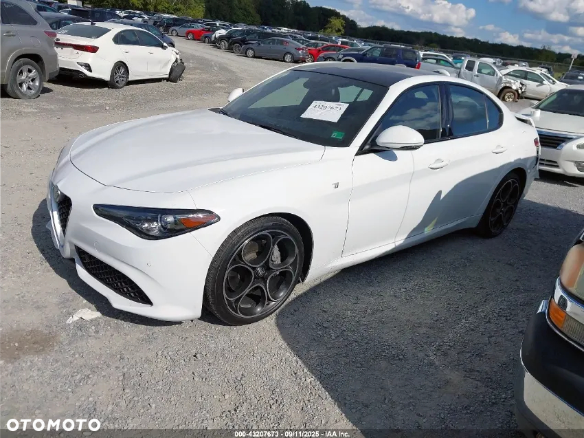 Alfa Romeo Giulia 2.0 Turbo TI - 3