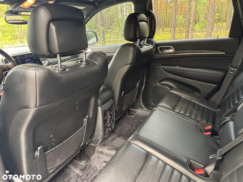 Jeep Grand Cherokee - 17