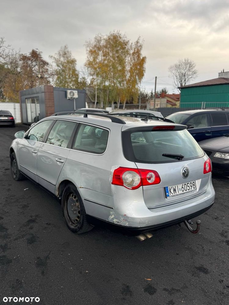Volkswagen Passat - 4