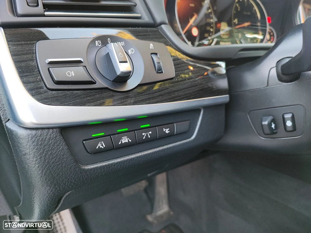 BMW M550d xDrive Auto - 13