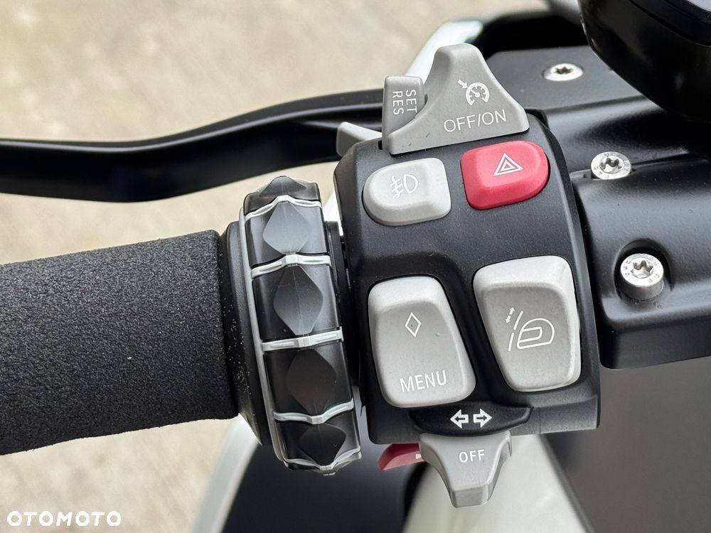 BMW K - 11