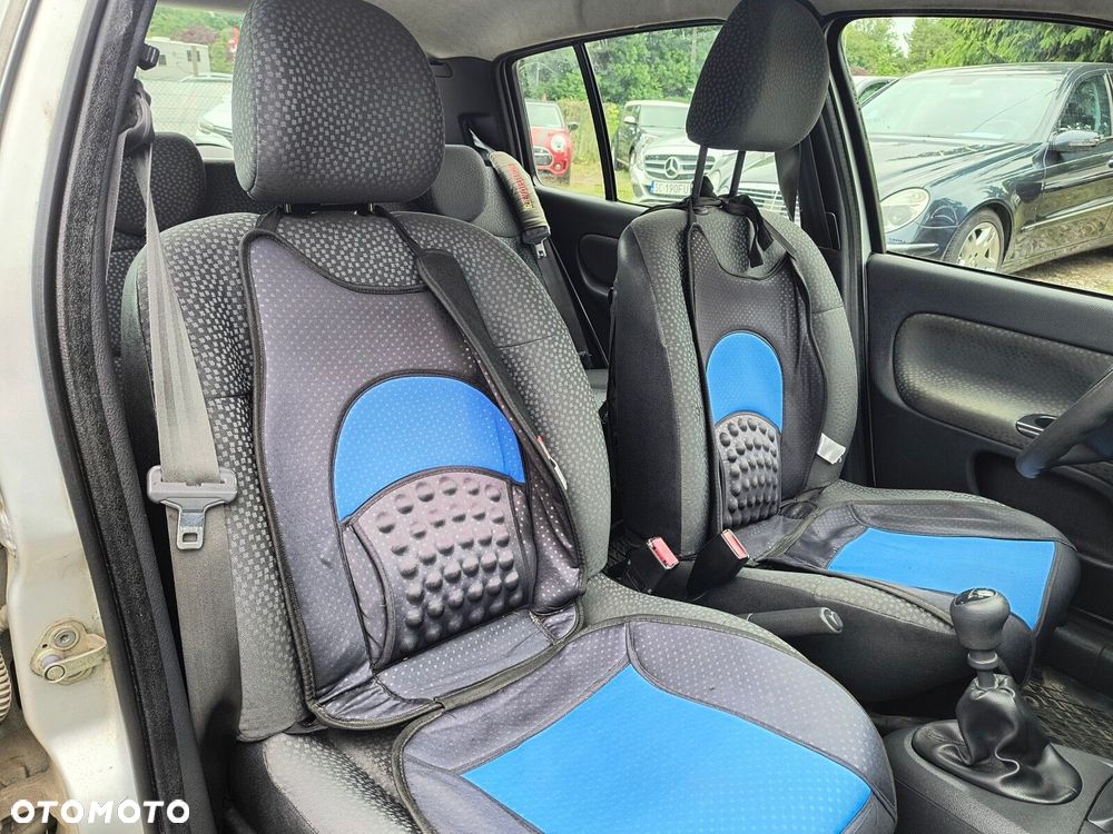Renault Clio - 15