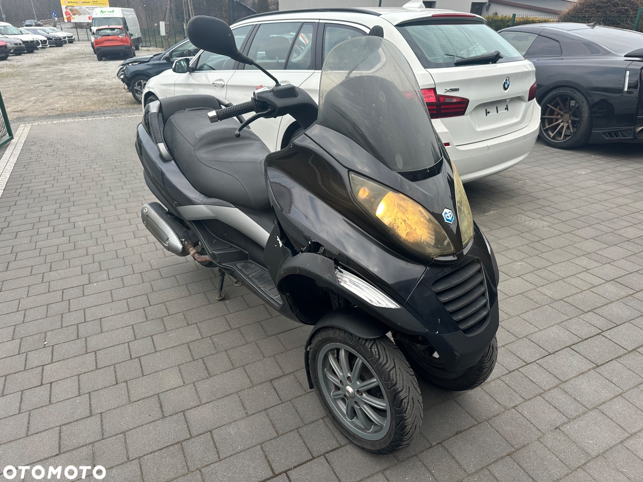 Piaggio MP-3 - 14