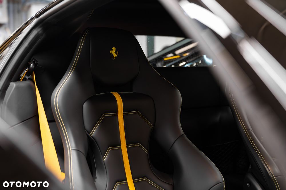 Ferrari 488 - 31