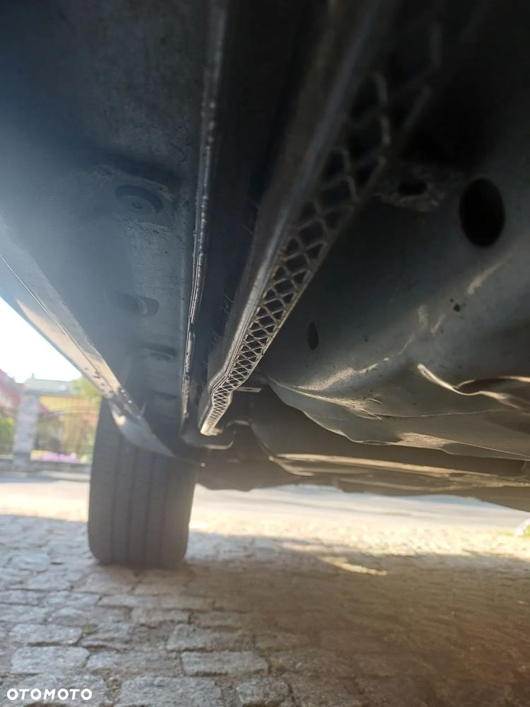 Jeep Grand Cherokee 3.6 V6 Laredo - 35