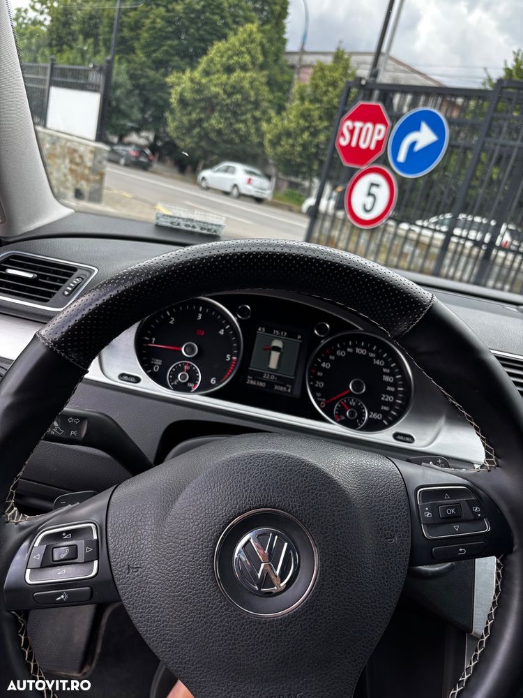 Volkswagen Passat 2.0 TDI 4Motion BlueMotion Technology Highline DSG - 8