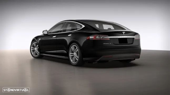 Tesla Model S - 18