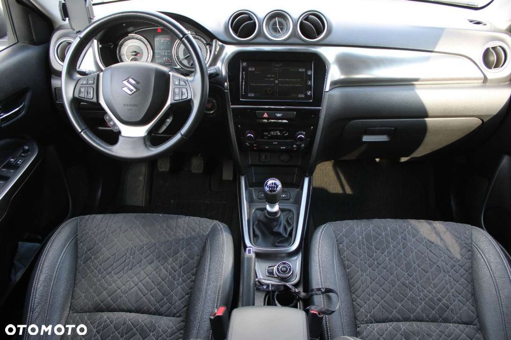 Suzuki Vitara - 25
