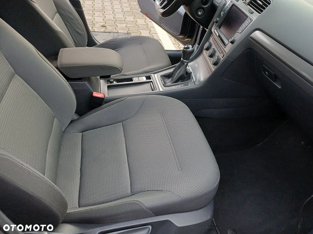 Volkswagen Golf 1.4 TSI BMT Comfortline - 16