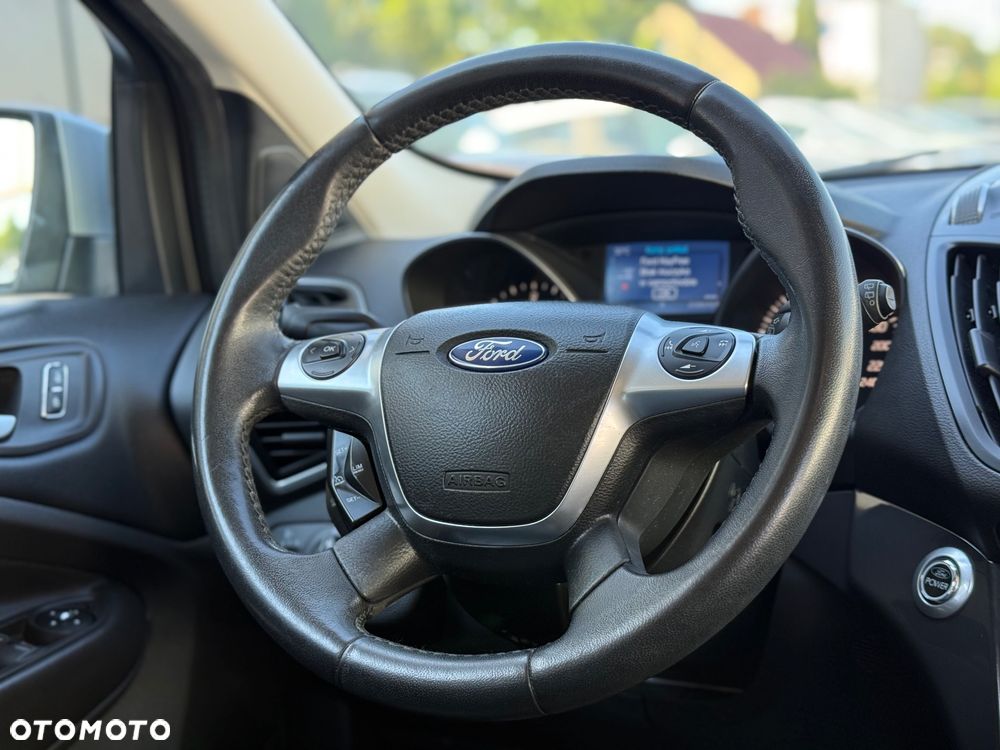 Ford Kuga 2.0 TDCi 2x4 Titanium - 21