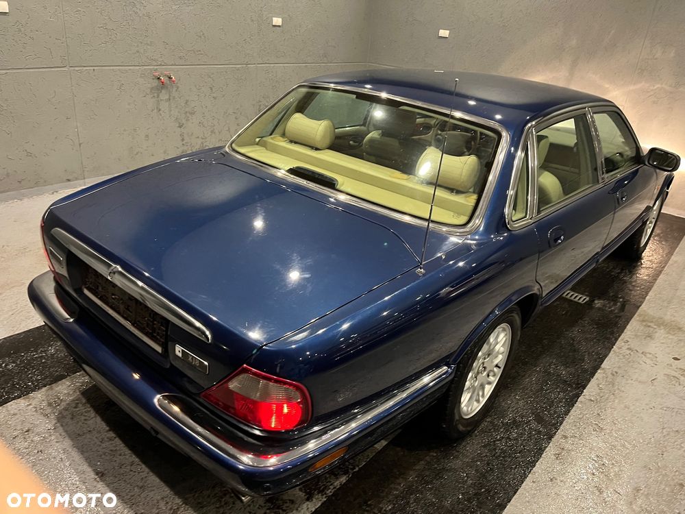 Jaguar XJ 3.2 Executive - 28