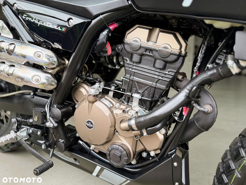 Mondial HPS 125 - 28