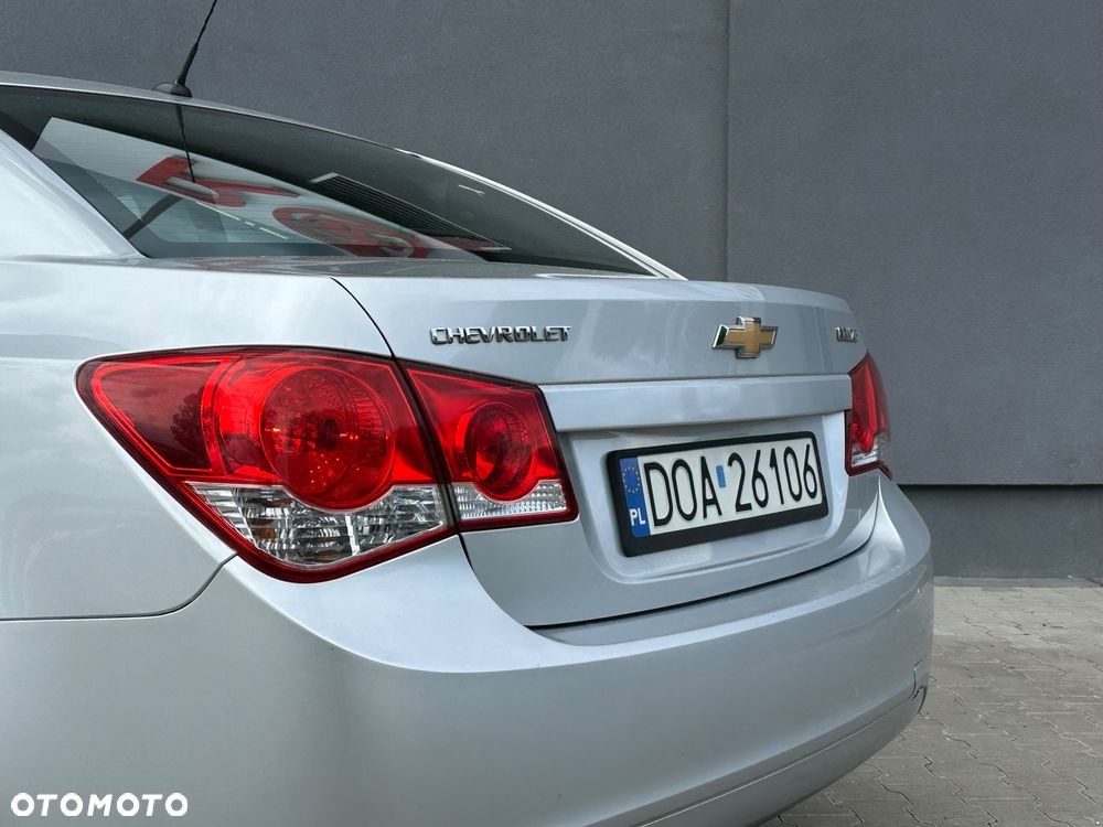 Chevrolet Cruze 1.6 LT+ - 17