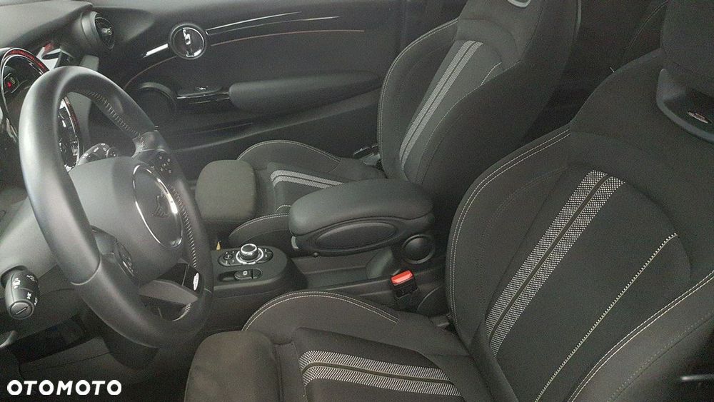 MINI John Cooper Works - 9