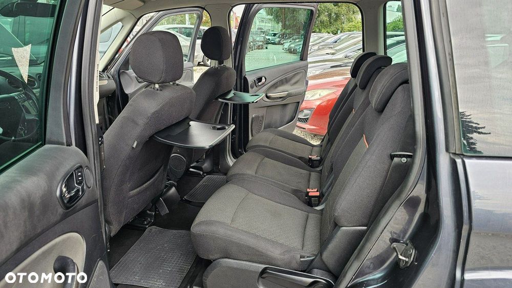 Ford Galaxy - 20