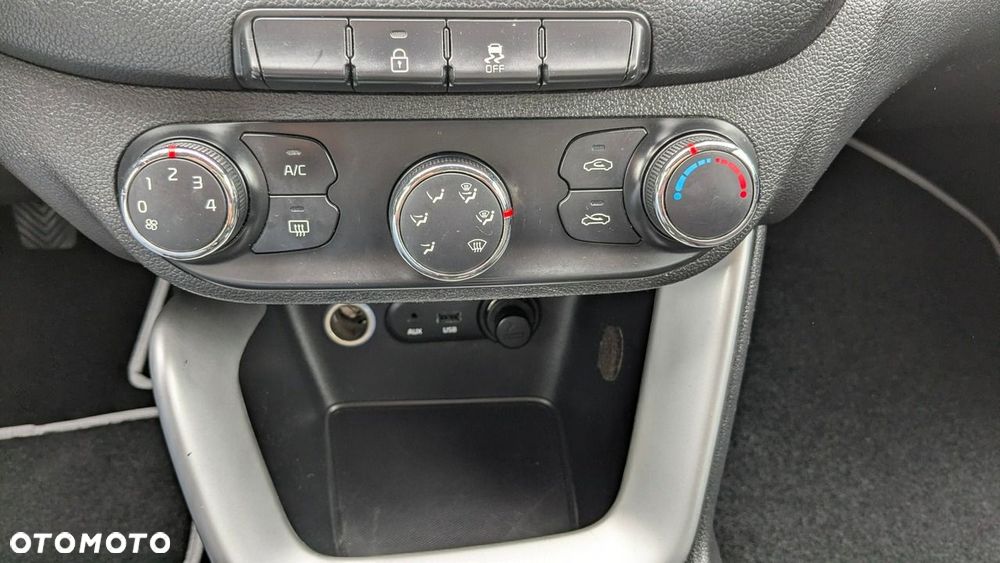 Kia Ceed 1.4 CVVT Attract - 26