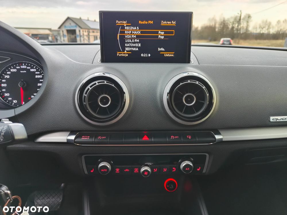 Audi A3 Sportback 2.0 TDI (clean diesel) quattro S tronic S line Sportpaket - 16