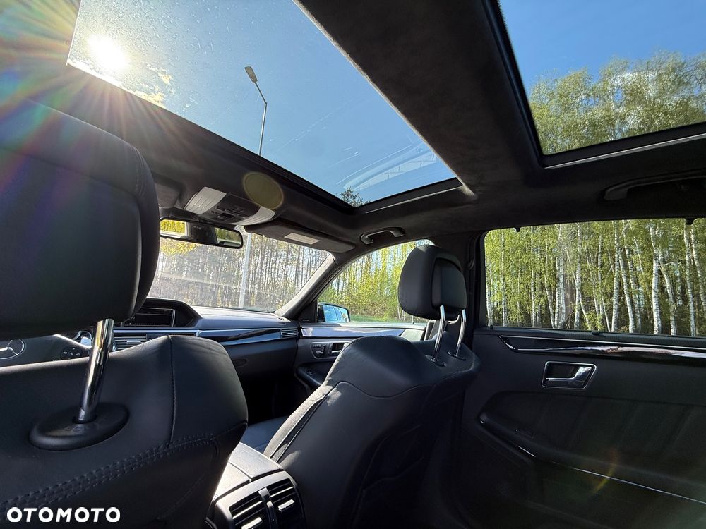 Mercedes-Benz Klasa E 63 AMG AMG Speedshift 7G-MCT - 31