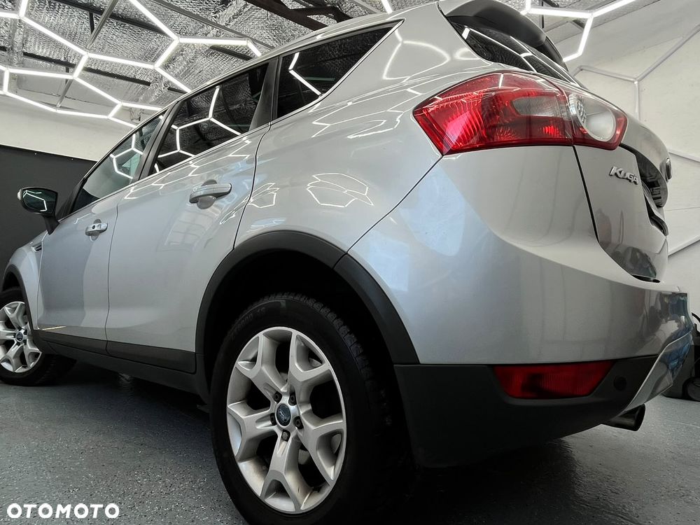 Ford Kuga 2.0 TDCi Titanium - 2